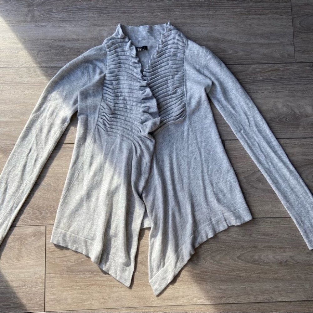 Line Ruched Front Ruffles Cash Cardigan - Picture 4 of 14